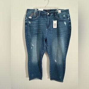 Judy Blue Distressed high waist, straight leg, Women’s Jeans, NWT, size 24W